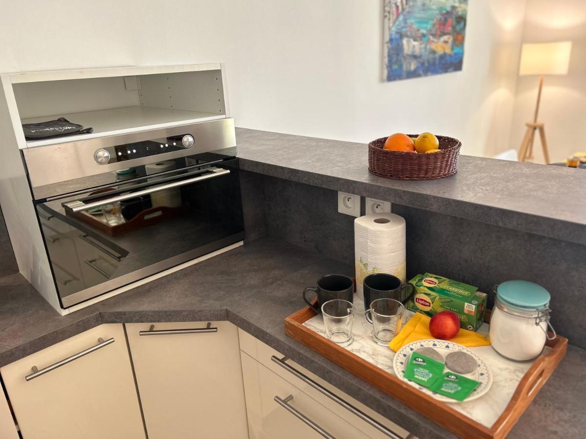 Celebre Vieux Port, Marseille Apartment Екстериор снимка