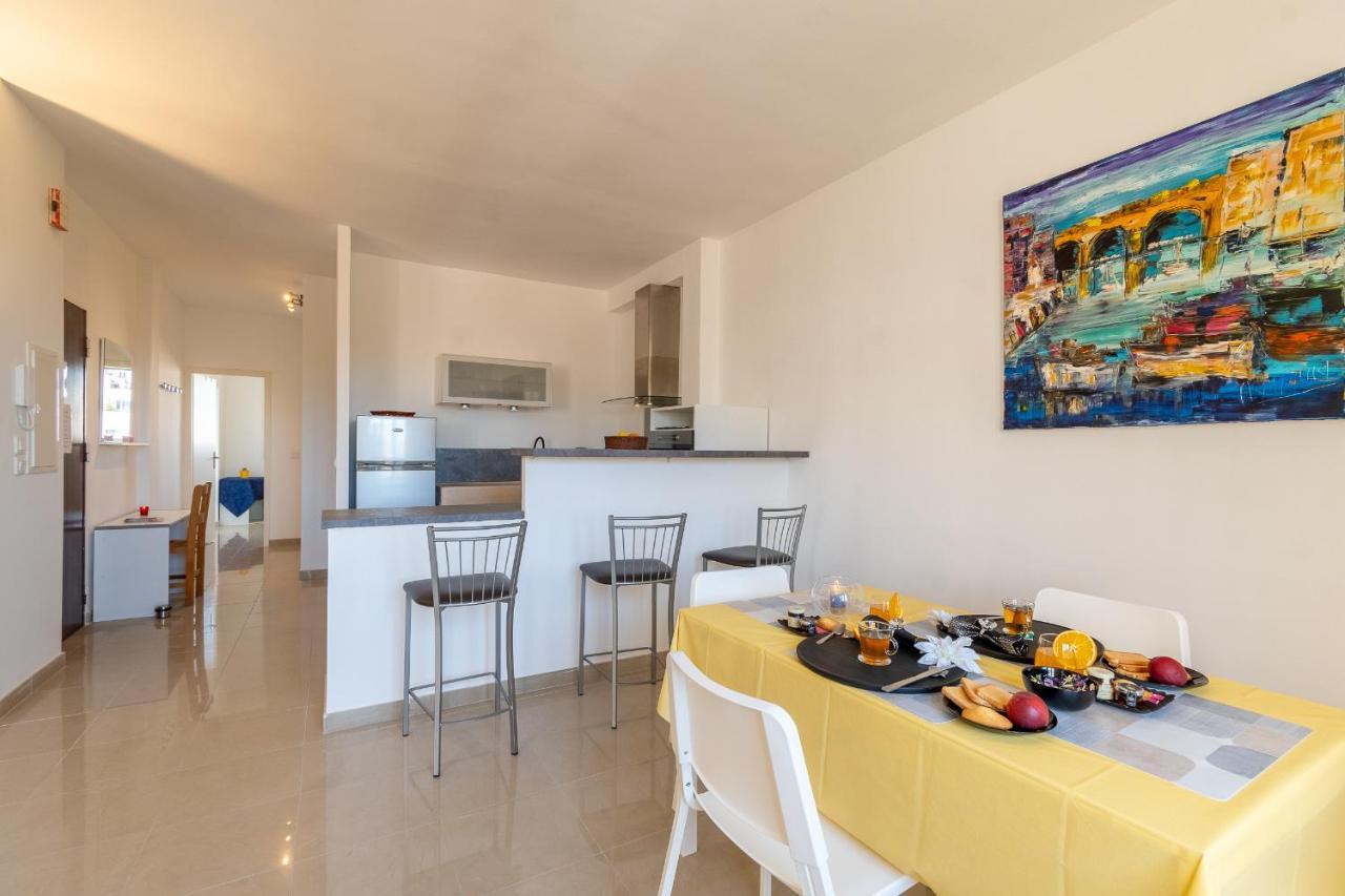 Celebre Vieux Port, Marseille Apartment Екстериор снимка