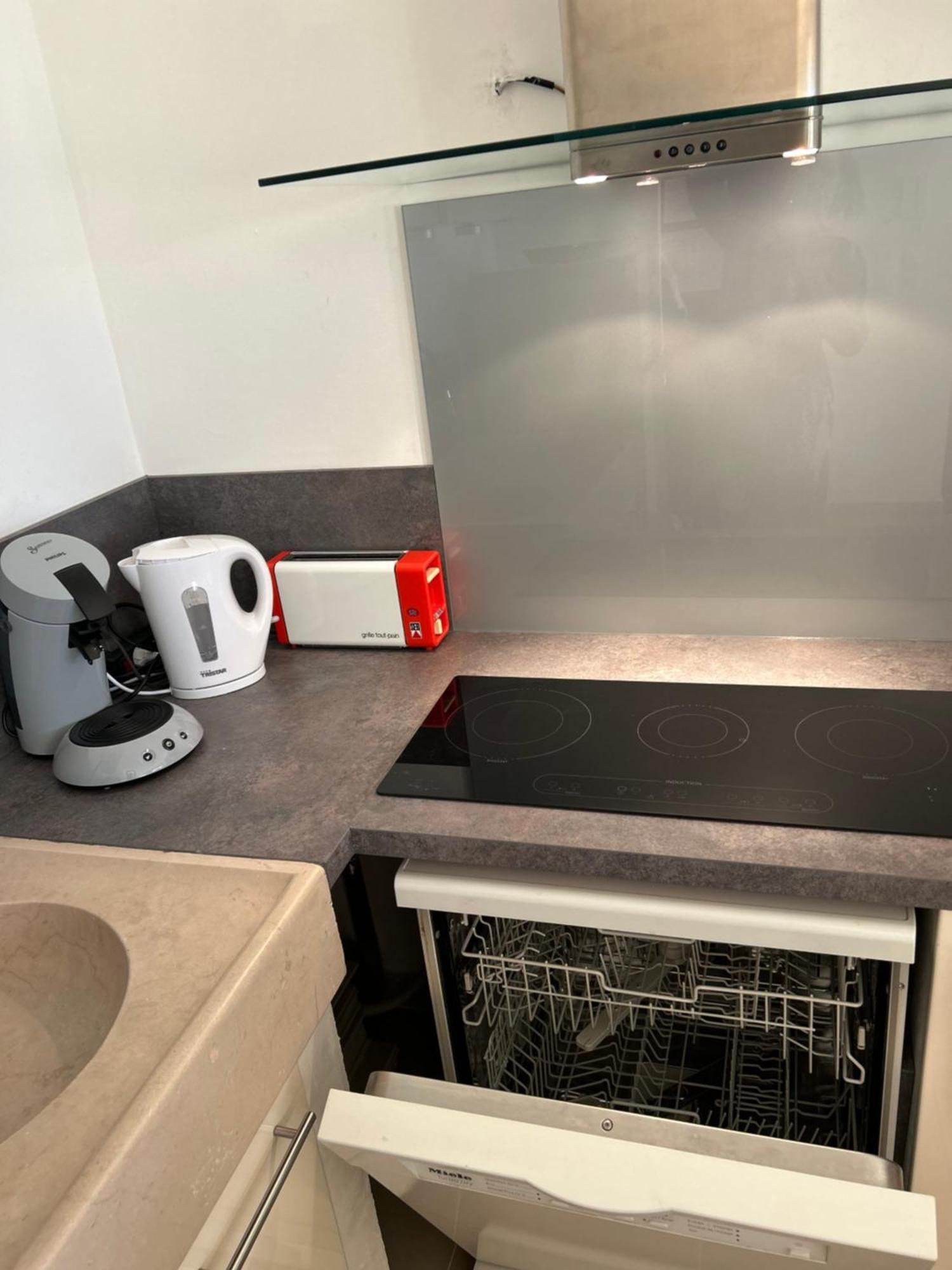 Celebre Vieux Port, Marseille Apartment Екстериор снимка