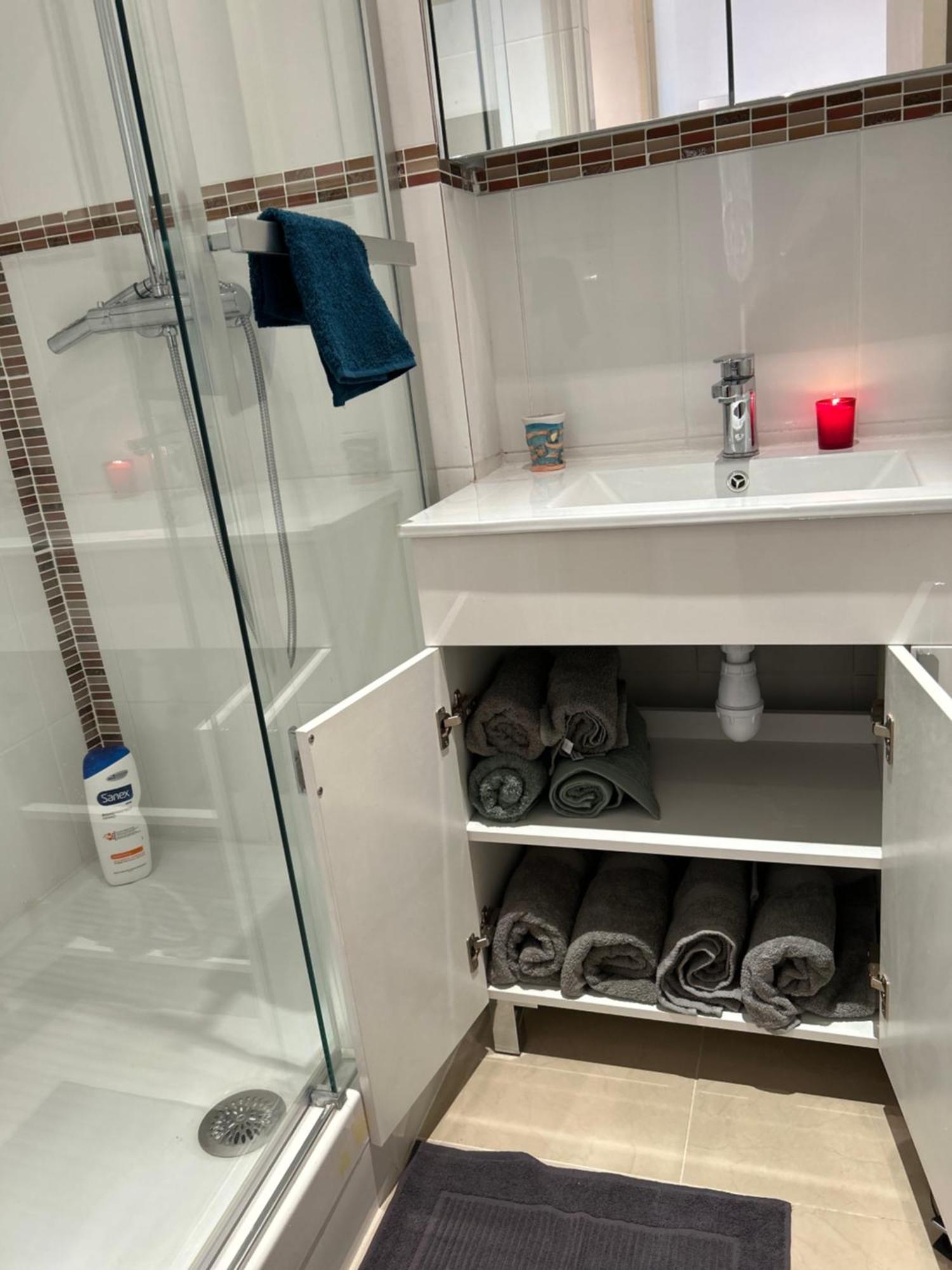 Celebre Vieux Port, Marseille Apartment Екстериор снимка
